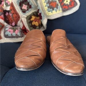 Seychelles Women’s Size 8 Brown Leather Woven Slip On Sandals Mule